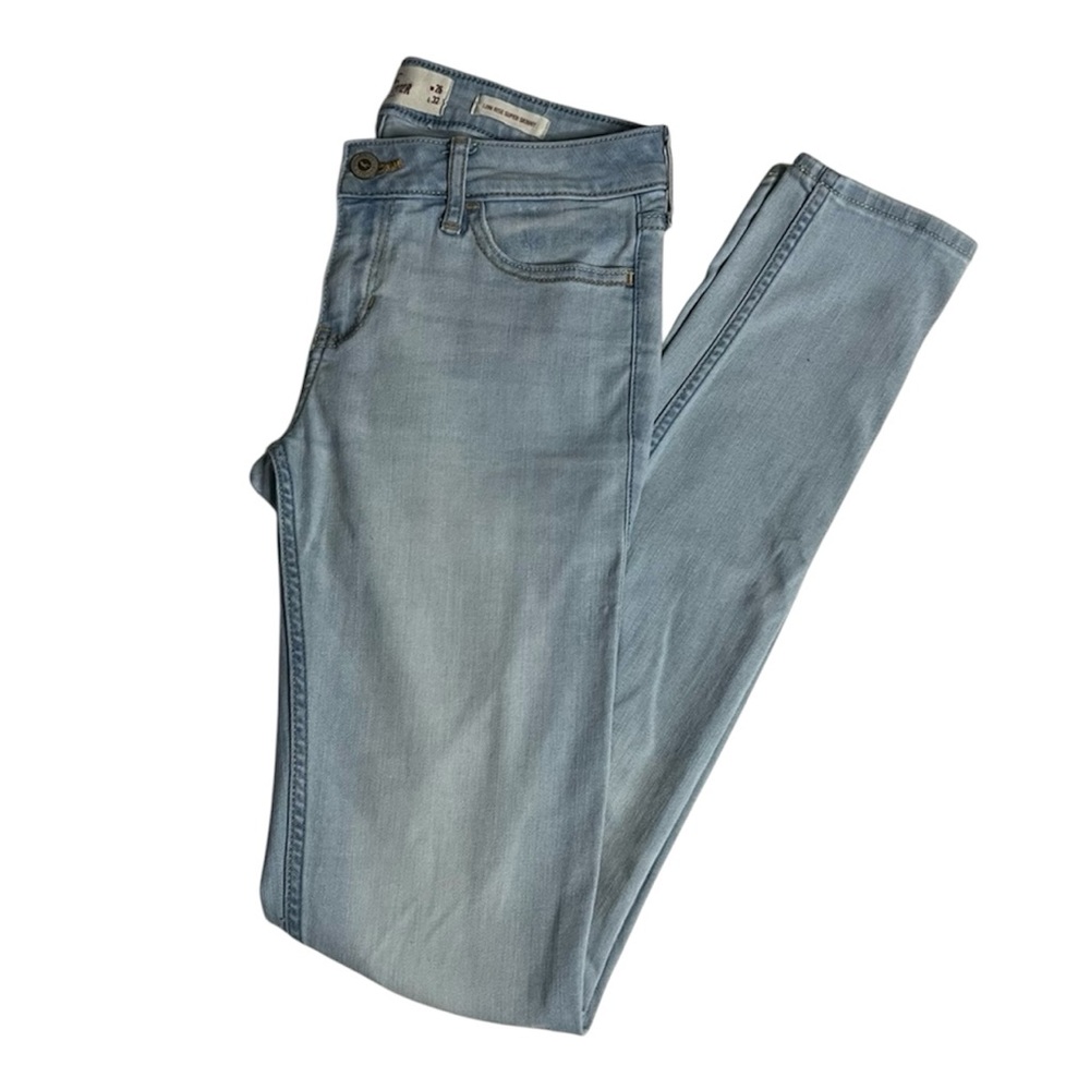 Hollister Super Skinny Jeans - 3, Light Wash